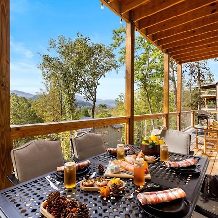 Tranquil Mountain Getaway By Ghosal Luxury Lodging Gatlinburg Bagian luar foto