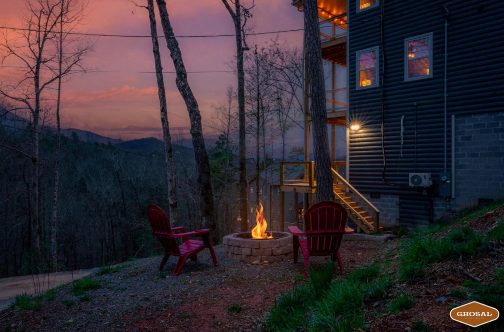 Tranquil Mountain Getaway By Ghosal Luxury Lodging Gatlinburg Bagian luar foto