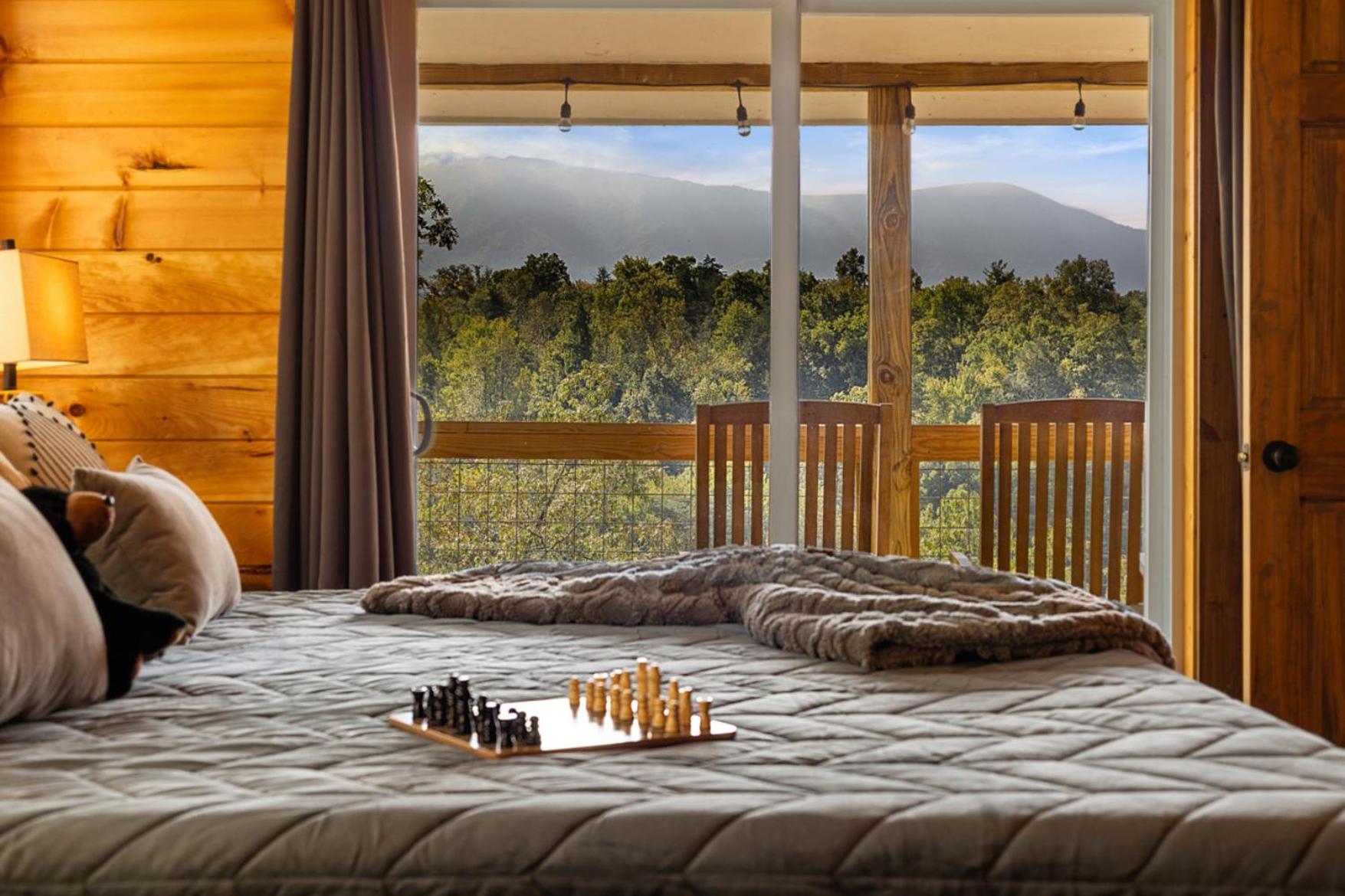Tranquil Mountain Getaway By Ghosal Luxury Lodging Gatlinburg Bagian luar foto