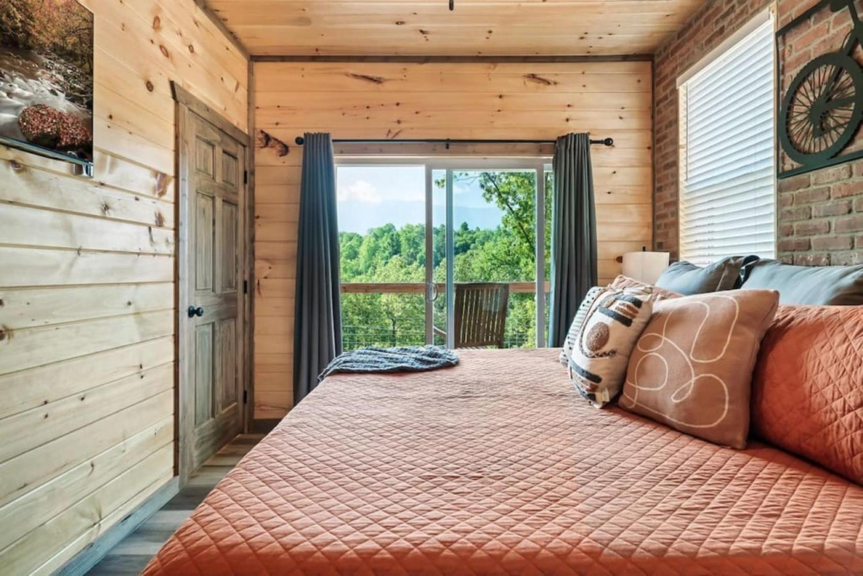 Tranquil Mountain Getaway By Ghosal Luxury Lodging Gatlinburg Bagian luar foto