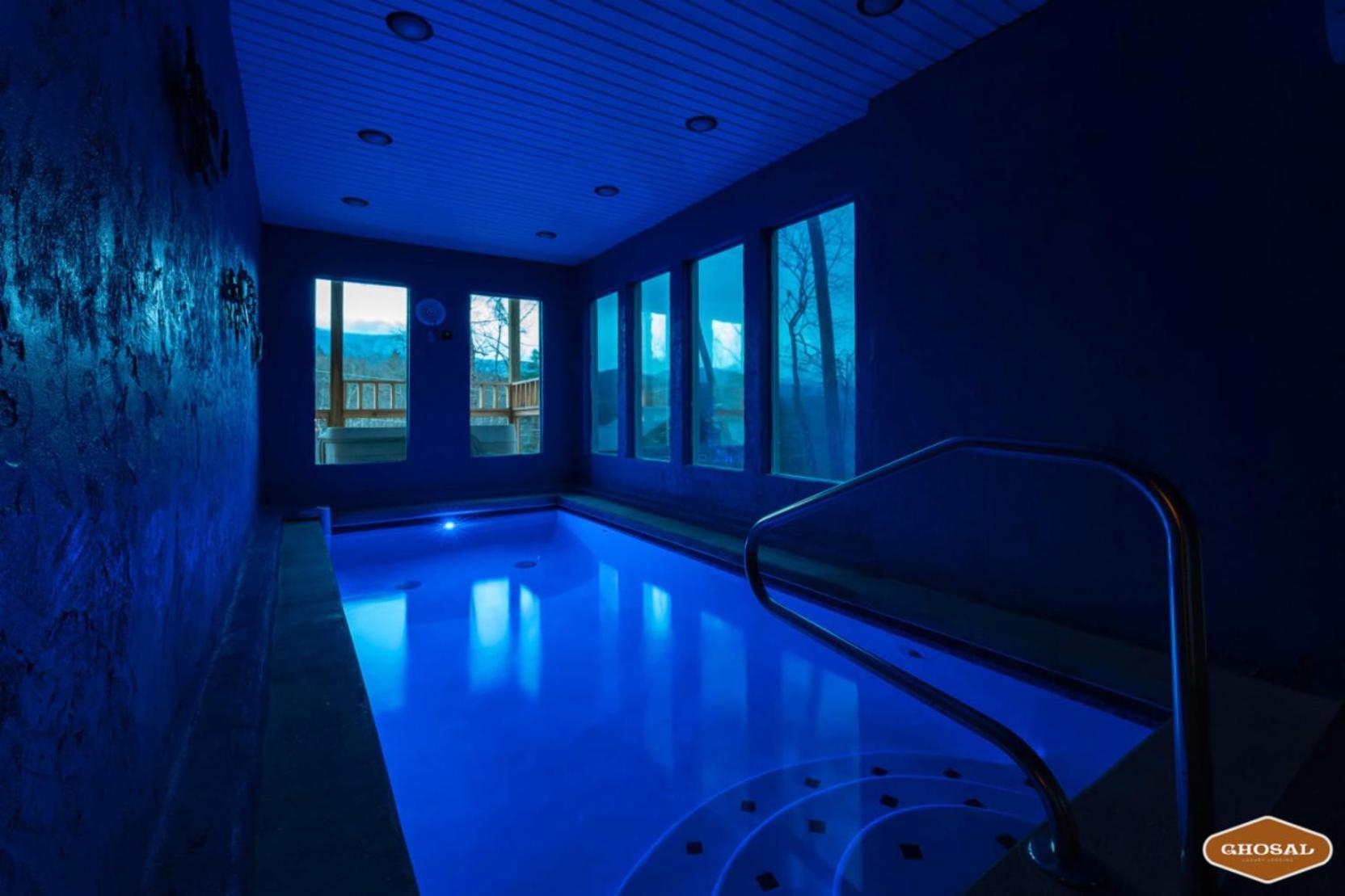 Tranquil Mountain Getaway By Ghosal Luxury Lodging Gatlinburg Bagian luar foto