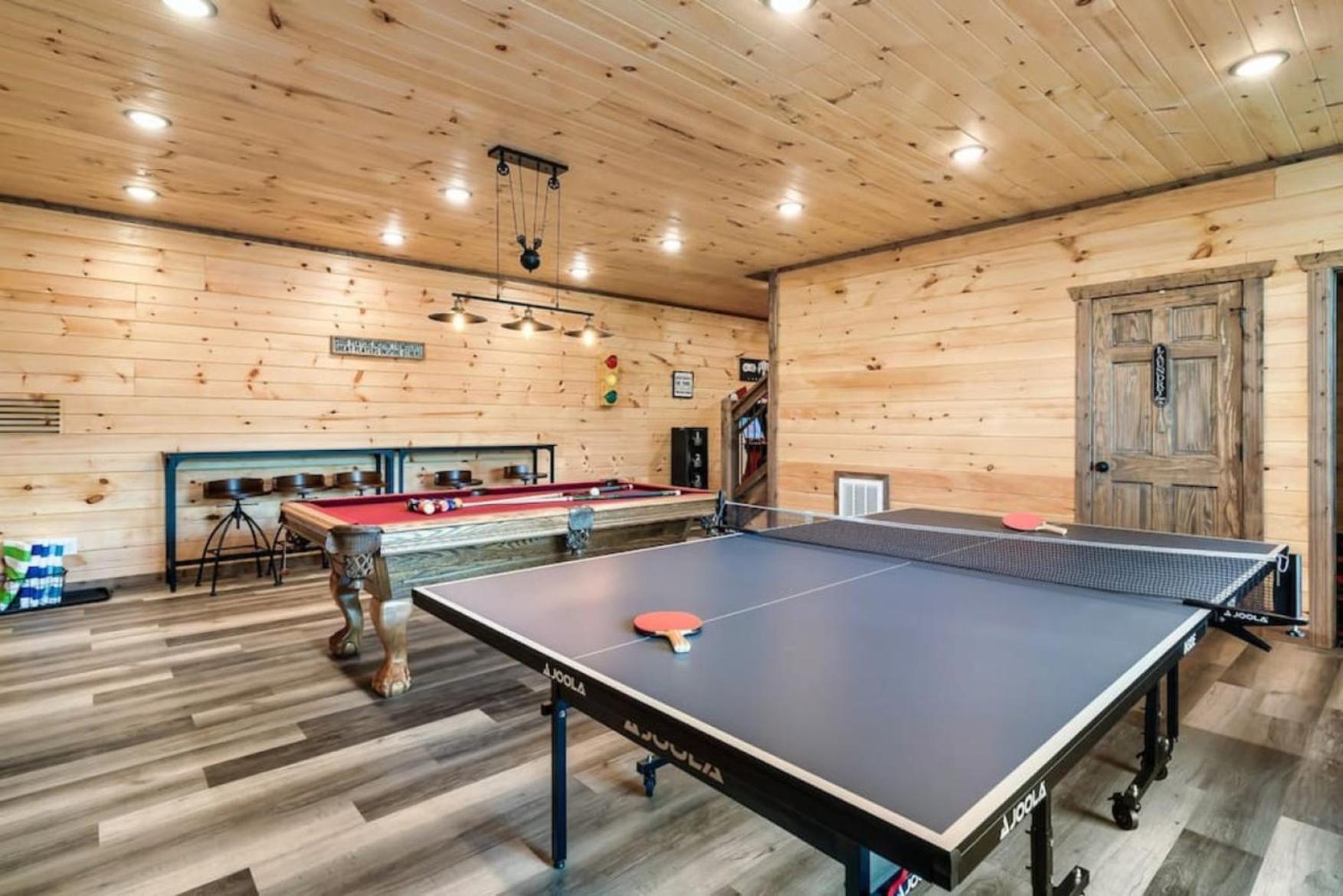 Tranquil Mountain Getaway By Ghosal Luxury Lodging Gatlinburg Bagian luar foto